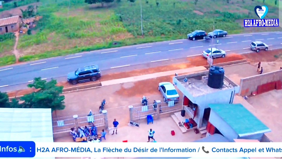 Commune de Lalo : Soirée de dîner du Président de la Fondation DJEDJI avec les membres du comité d’organisation de la fête de Tchi Commune de Lalo : Soirée de dîner du Président de la Fondation DJEDJI avec les membres du comité d’organisation de la fête de Tchi